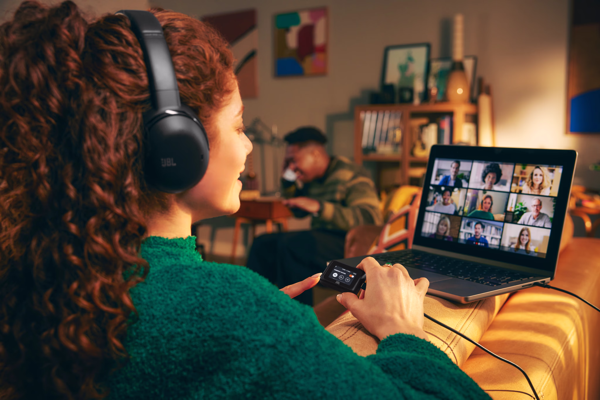 JBL Tour One M3 Smart TX (Zwart)