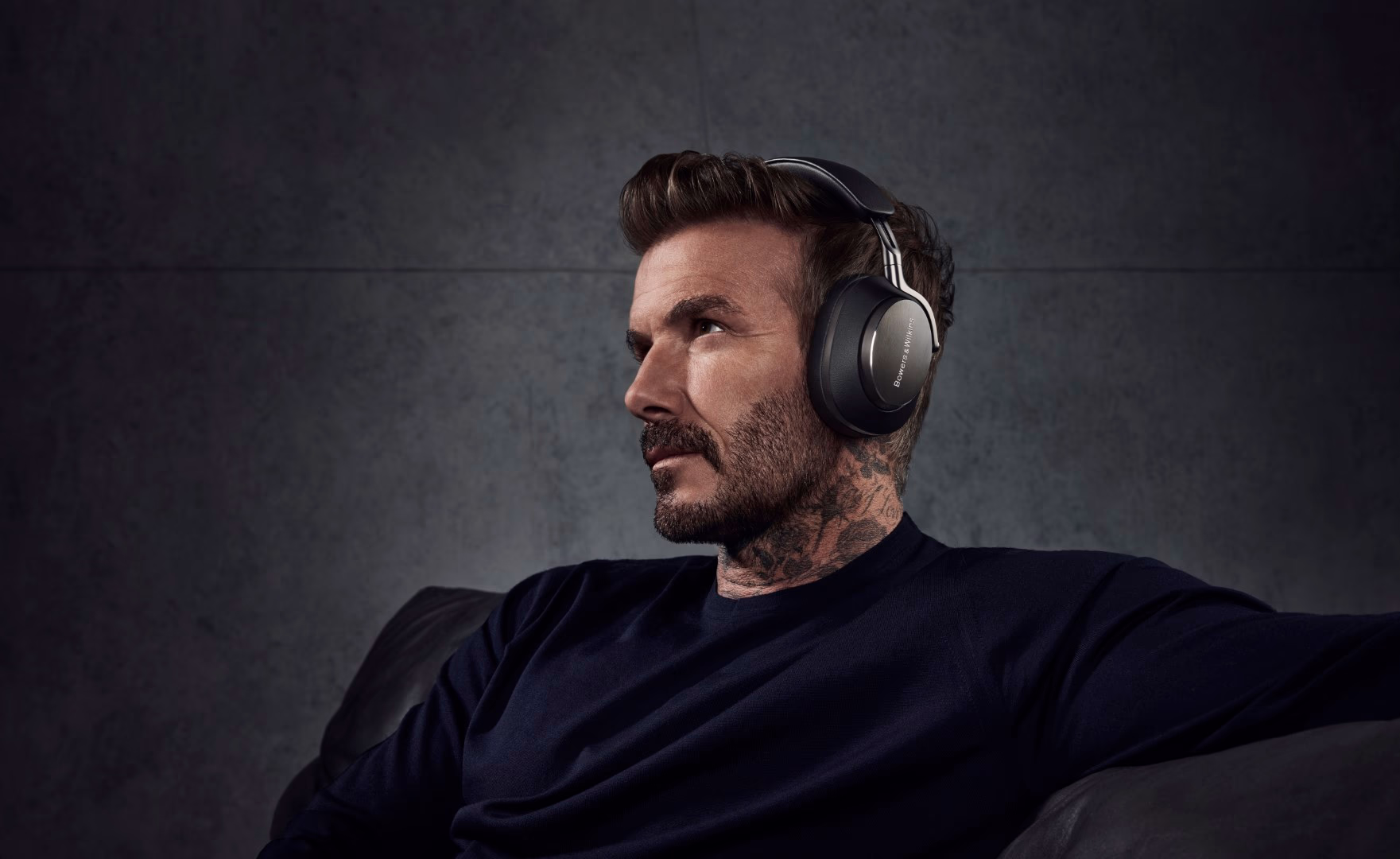 Bowers & Wilkins PX8 Wireless Noise Cancelling Hoofdtelefoon (Zwart)